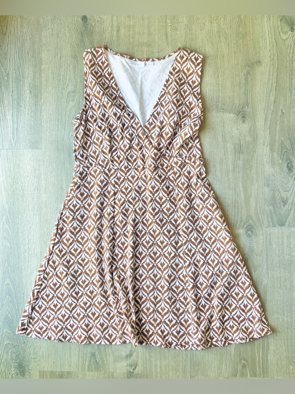 New York & Company Geometric V-Neck Midi Dress XL